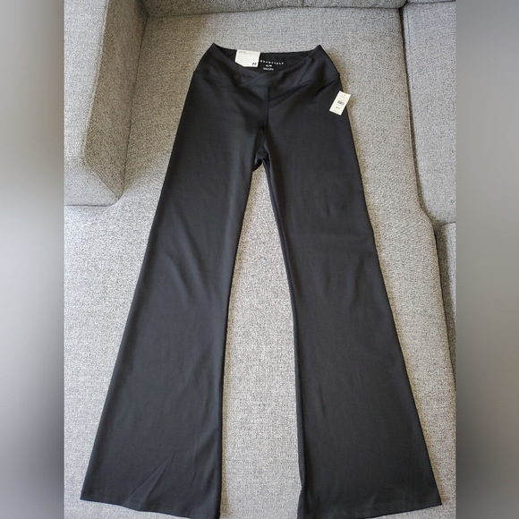 Aeropostale Flare High Rise Leggings - Picture 4 of 16